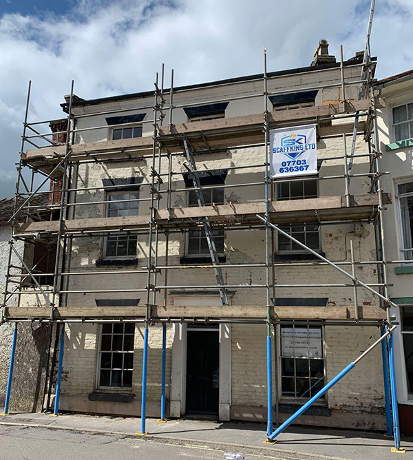 Scaffolding an historic house